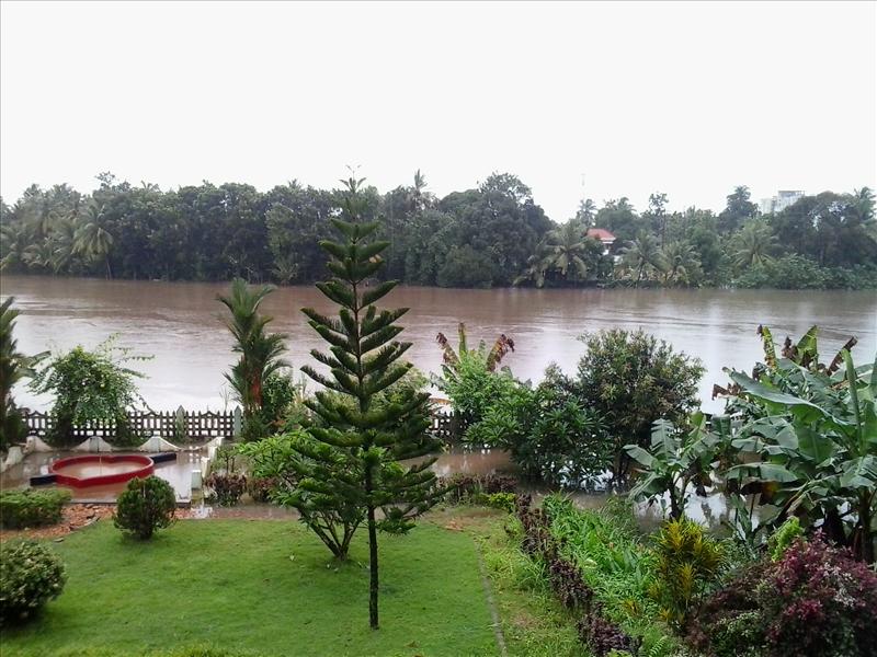 flood in periyar